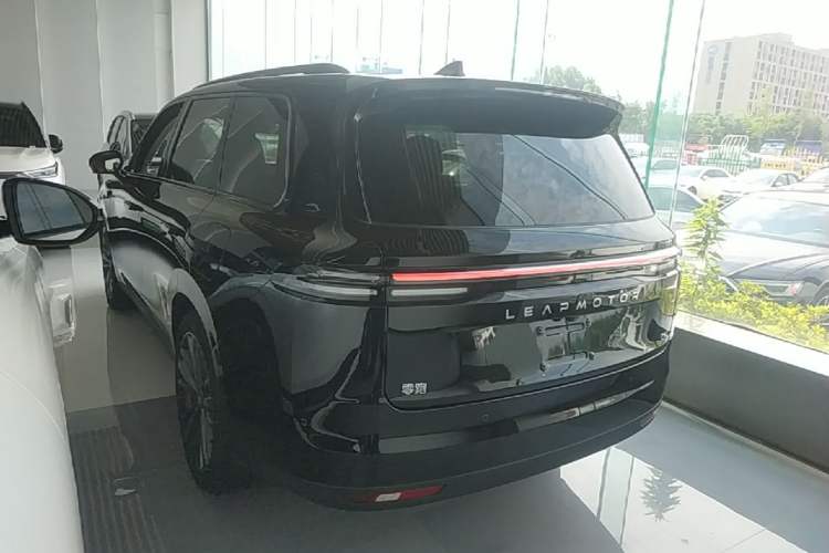 Used Leapmotor C16 2026 All-Electric 630 LiDAR Zhizun Edition 6 Seats Rear Left 45 Deg