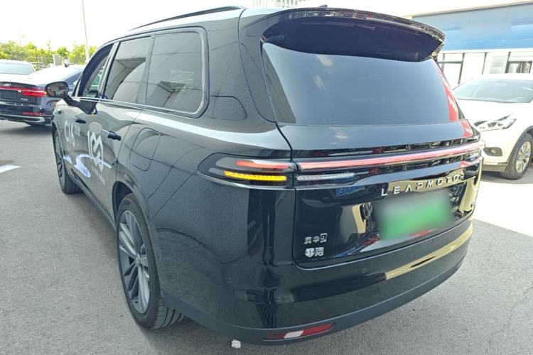 Used Leapmotor C16 2026 Extended-Range 280 LiDAR Zhizun Edition 6 Seats Rear Left 45 Deg