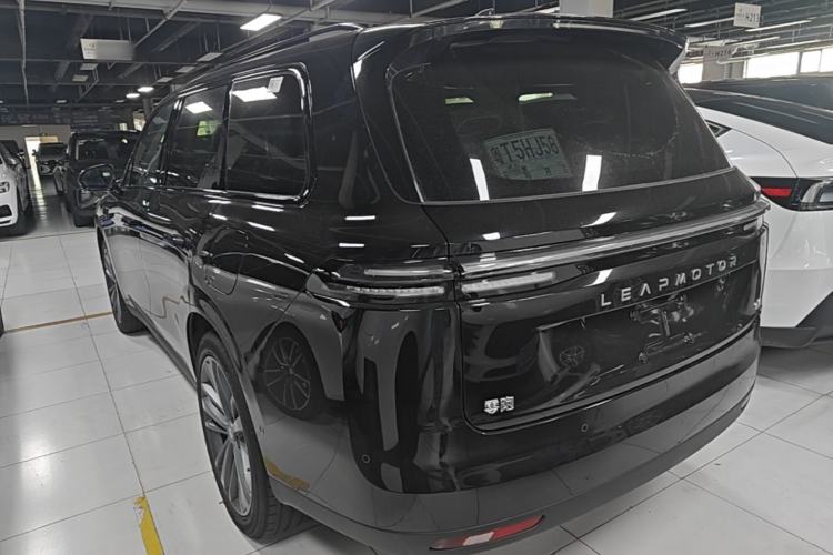 Used Leapmotor C16 2026 Extended-Range 280 LiDAR Zhizun Edition 6 Seats Rear Left 45 Deg