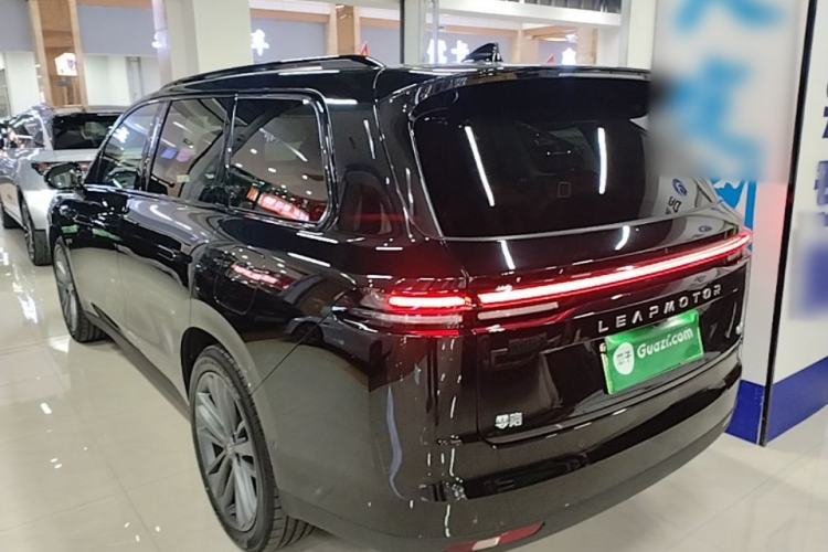 Used Leapmotor C16 2026 Extended-Range 280 LiDAR Zhizun Edition 6 Seats Rear Left 45 Deg