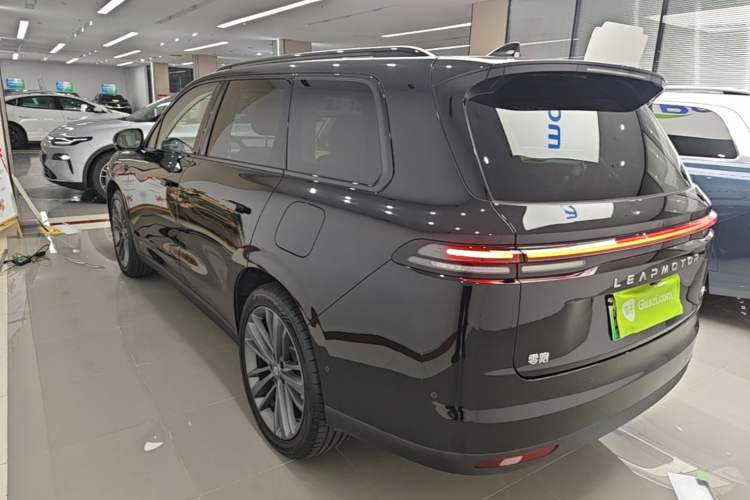 Used Leapmotor C16 2026 Extended-Range 280 LiDAR Zhizun Edition 6 Seats Rear Left 45 Deg