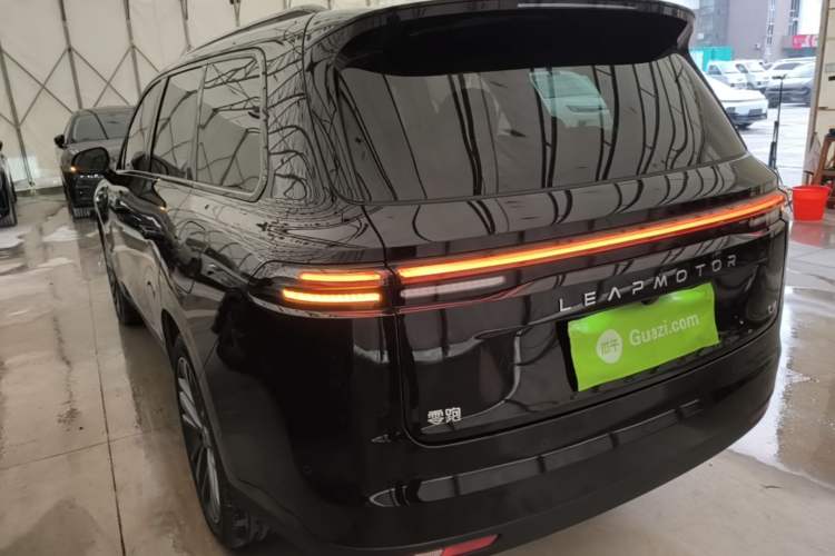 Used Leapmotor C16 2026 Extended-Range 280 LiDAR Zhizun Edition 6 Seats Rear Left 45 Deg