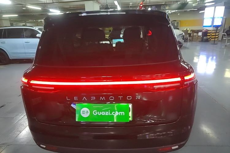 Used Leapmotor C16 2026 Extended-Range 280 LiDAR Zhizun Edition 6 Seats Rear