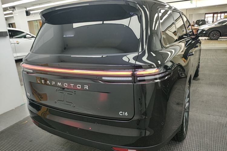 Used Leapmotor C16 2026 All-Electric 630 LiDAR Zhizun Edition 6 Seats Rear