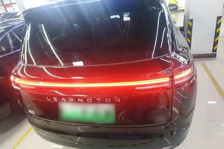 Used Leapmotor C16 2026 Extended-Range 280 LiDAR Zhizun Edition 6 Seats Rear