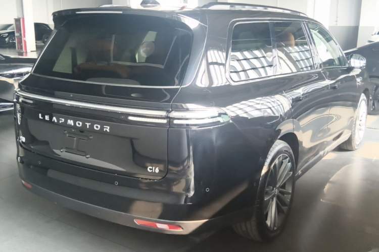 Used Leapmotor C16 2026 Extended-Range 280 LiDAR Zhizun Edition 6 Seats Rear Right 45 Deg
