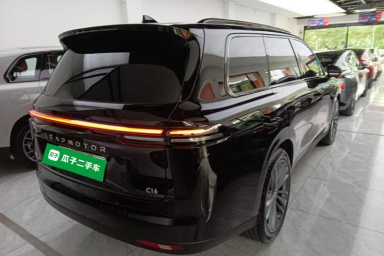 Used Leapmotor C16 2026 Extended-Range 280 LiDAR Zhizun Edition 6 Seats Rear Right 45 Deg