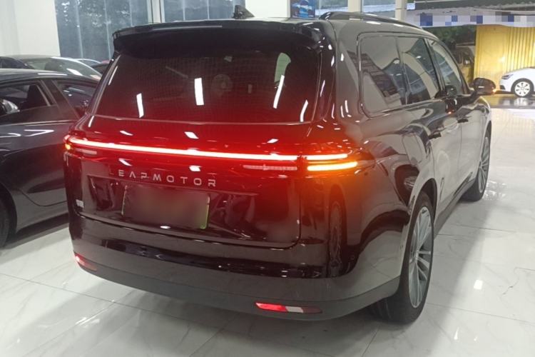 Used Leapmotor C16 2026 Extended-Range 280 LiDAR Zhizun Edition 6 Seats Rear Right 45 Deg