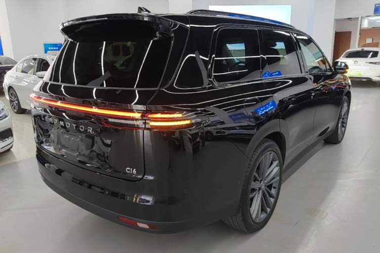 Used Leapmotor C16 2026 Extended-Range 280 LiDAR Zhizun Edition 6 Seats Rear Right 45 Deg