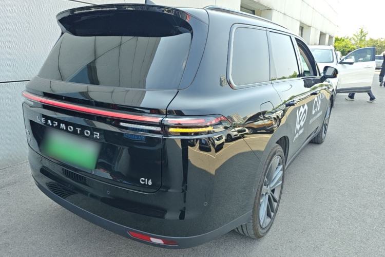 Used Leapmotor C16 2026 Extended-Range 280 LiDAR Zhizun Edition 6 Seats Rear Right 45 Deg