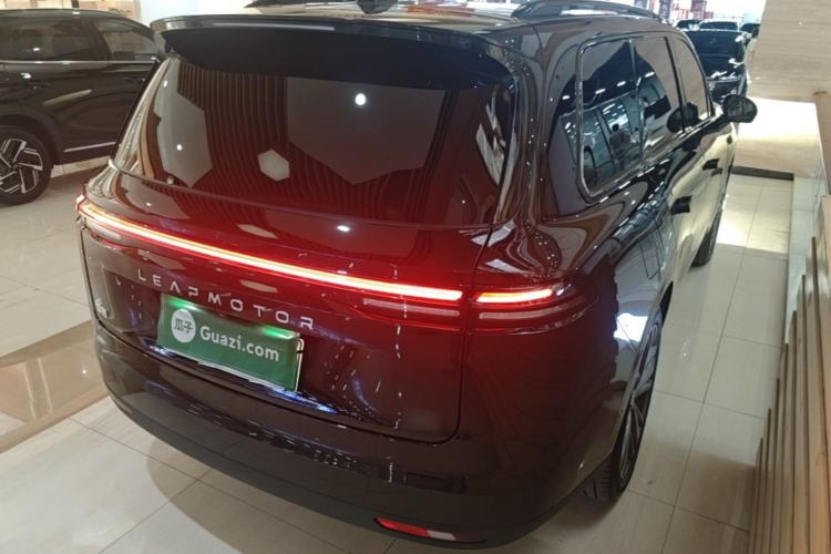 Used Leapmotor C16 2026 Extended-Range 280 LiDAR Zhizun Edition 6 Seats Rear Right 45 Deg
