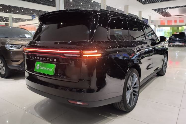 Used Leapmotor C16 2026 Extended-Range 280 LiDAR Zhizun Edition 6 Seats Rear Right 45 Deg