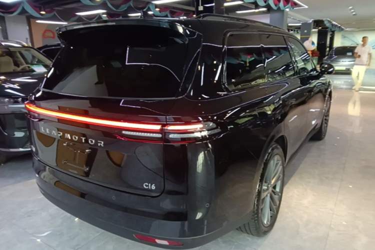 Used Leapmotor C16 2026 Extended-Range 280 LiDAR Zhizun Edition 6 Seats Rear Right 45 Deg