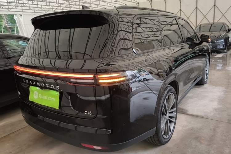 Used Leapmotor C16 2026 Extended-Range 280 LiDAR Zhizun Edition 6 Seats Rear Right 45 Deg