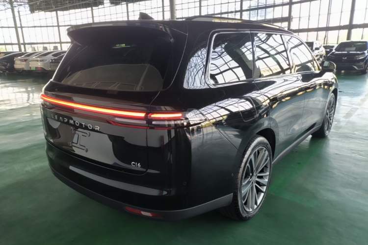 Used Leapmotor C16 2026 Extended-Range 280 LiDAR Zhizun Edition 6 Seats Rear Right 45 Deg