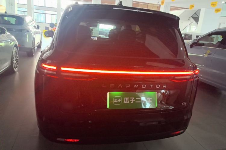 Used Leapmotor C16 2026 Extended-Range 280 LiDAR Zhizun Edition 6 Seats Rear