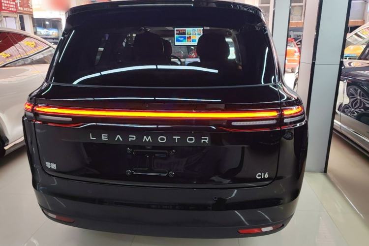 Used Leapmotor C16 2026 Extended-Range 280 LiDAR Zhizun Edition 6 Seats Rear