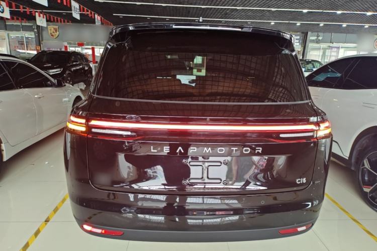 Used Leapmotor C16 2026 Extended-Range 280 LiDAR Zhizun Edition 6 Seats Rear