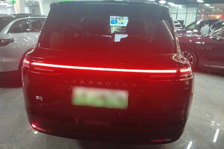 Used Leapmotor C16 2026 Extended-Range 280 LiDAR Zhizun Edition 6 Seats Rear