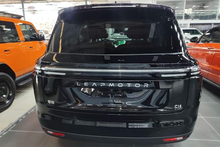 Used Leapmotor C16 2026 Extended-Range 280 LiDAR Zhizun Edition 6 Seats Rear
