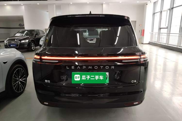 Used Leapmotor C16 2026 Extended-Range 280 LiDAR Zhizun Edition 6 Seats Rear