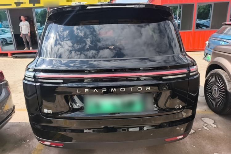 Used Leapmotor C16 2026 Extended-Range 280 LiDAR Zhizun Edition 6 Seats Rear
