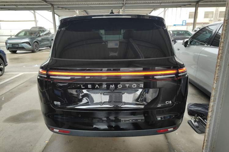 Used Leapmotor C16 2026 Extended-Range 280 LiDAR Zhizun Edition 6 Seats Rear