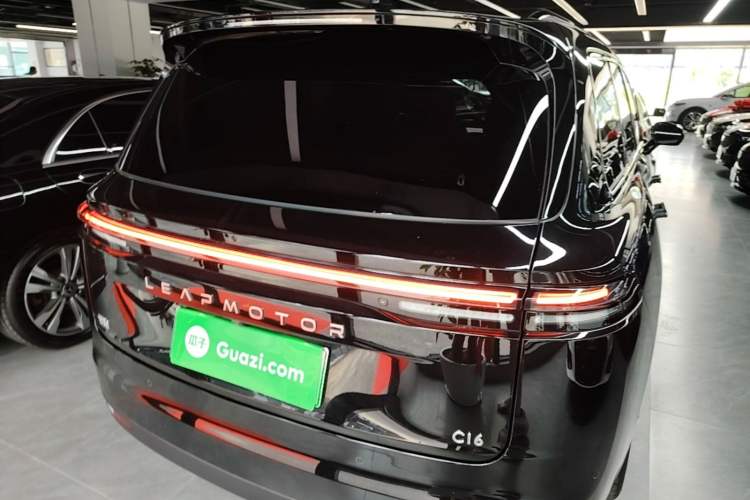 Used Leapmotor C16 2026 Extended-Range 280 LiDAR Zhizun Edition 6 Seats Rear