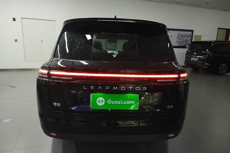 Used Leapmotor C16 2026 Extended-Range 280 LiDAR Zhizun Edition 6 Seats Rear