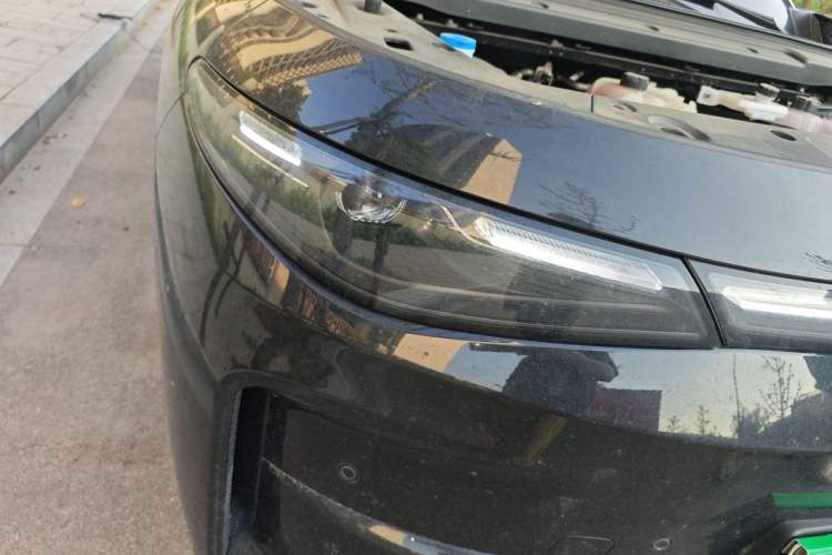 Used Leapmotor C16 2026 All-Electric 630 LiDAR Zhizun Edition 6 Seats Right Front Headlight