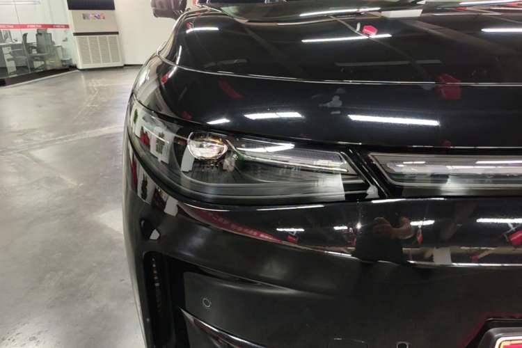 Used Leapmotor C16 2026 Extended-Range 280 LiDAR Zhizun Edition 6 Seats Right Front Headlight