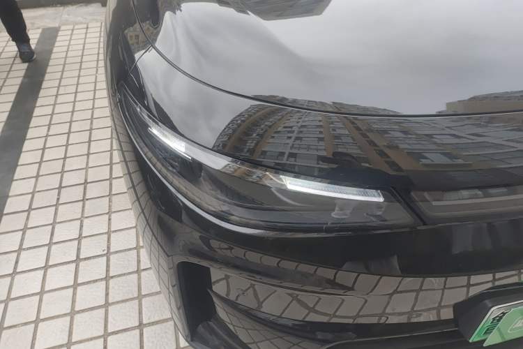 Used Leapmotor C16 2026 All-Electric 630 LiDAR Zhizun Edition 6 Seats Right Front Headlight
