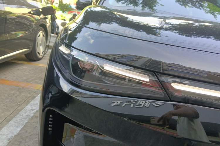 Used Leapmotor C16 2026 Extended-Range 280 LiDAR Zhizun Edition 6 Seats Right Front Headlight