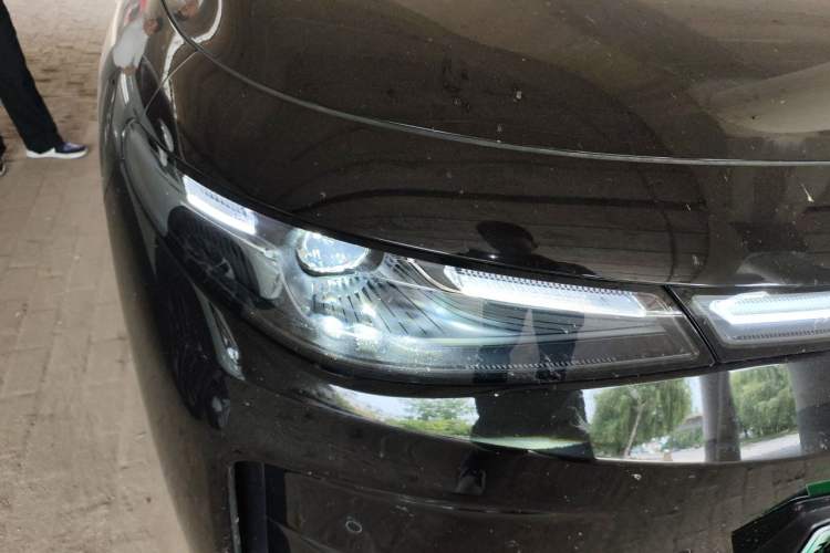 Used Leapmotor C16 2026 Extended-Range 280 LiDAR Zhizun Edition 6 Seats Right Front Headlight