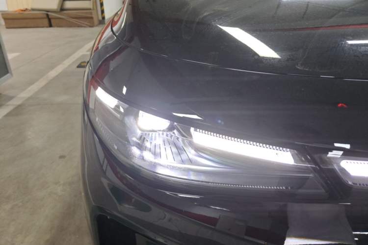 Used Leapmotor C16 2026 All-Electric 630 LiDAR Zhizun Edition 6 Seats Right Front Headlight