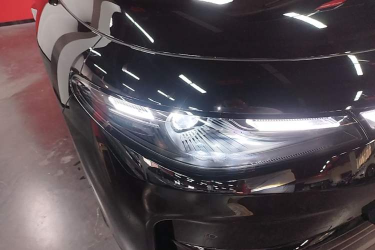 Used Leapmotor C16 2026 Extended-Range 280 LiDAR Zhizun Edition 6 Seats Right Front Headlight