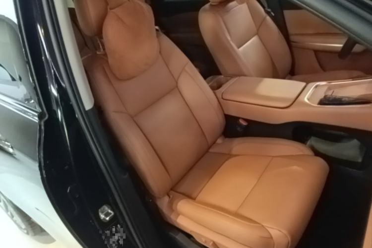 Used Leapmotor C16 2026 Extended-Range 280 LiDAR Zhizun Edition 6 Seats Right Front Seat