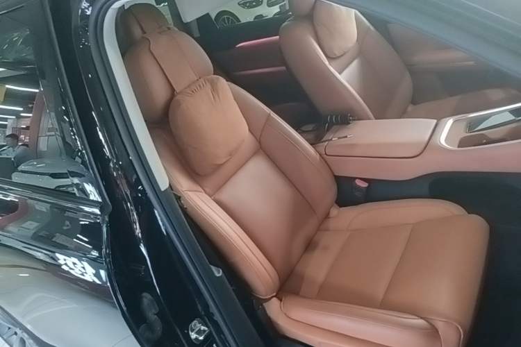 Used Leapmotor C16 2026 Extended-Range 280 LiDAR Zhizun Edition 6 Seats Right Front Seat