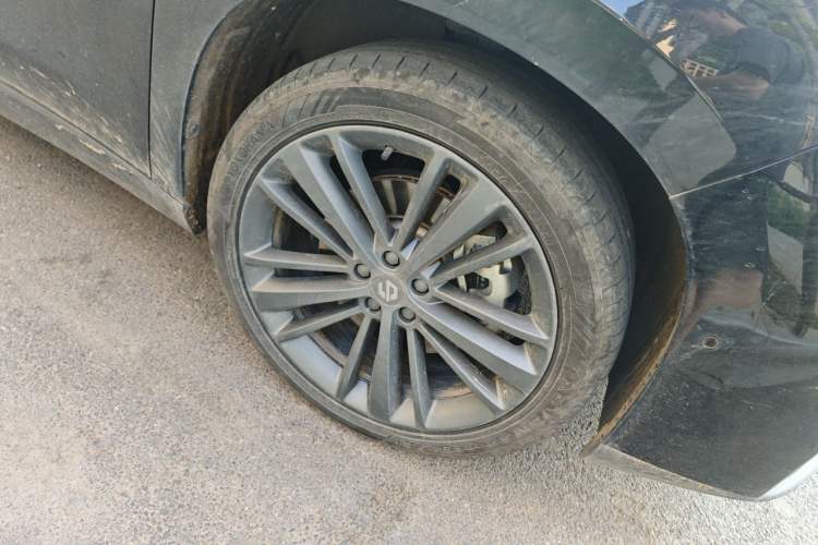 Used Leapmotor C16 2026 All-Electric 630 LiDAR Zhizun Edition 6 Seats Right Front Wheel Hub