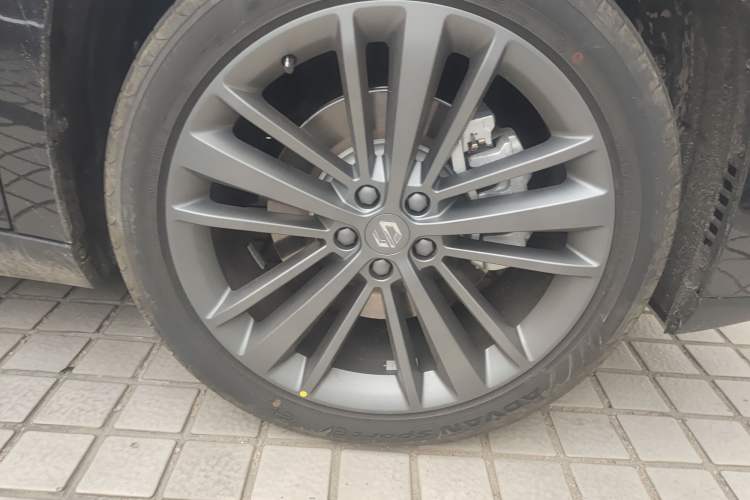 Used Leapmotor C16 2026 All-Electric 630 LiDAR Zhizun Edition 6 Seats Right Front Wheel Hub