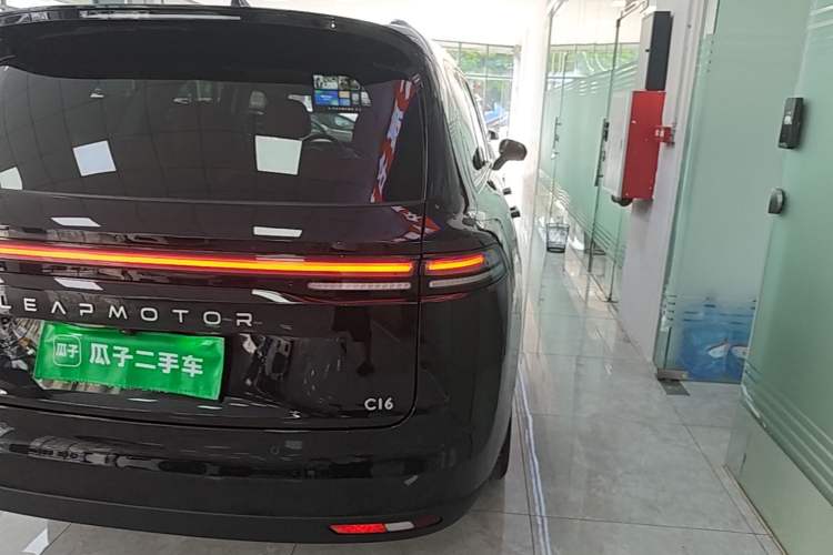 Used Leapmotor C16 2026 Extended-Range 280 LiDAR Zhizun Edition 6 Seats Right Rear Taillight
