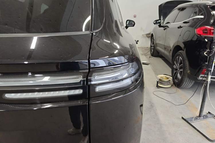 Used Leapmotor C16 2026 Extended-Range 280 LiDAR Zhizun Edition 6 Seats Right Rear Taillight