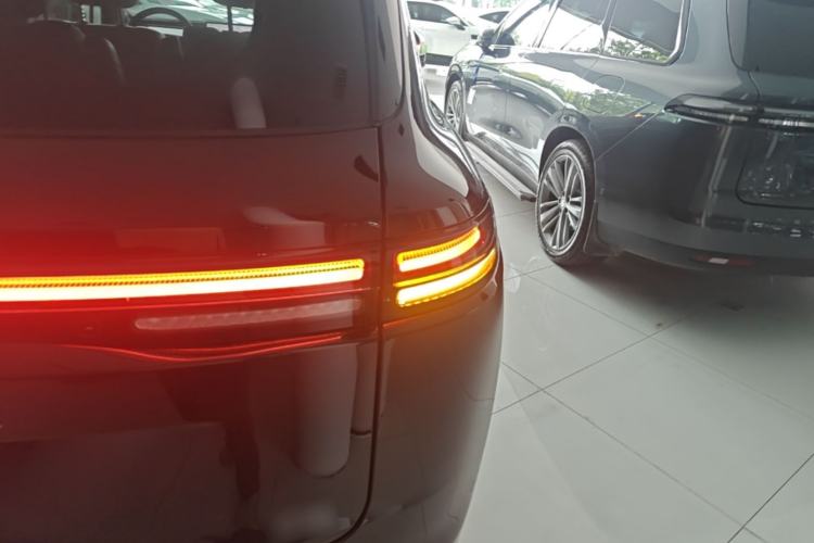 Used Leapmotor C16 2026 Extended-Range 280 LiDAR Zhizun Edition 6 Seats Right Rear Taillight