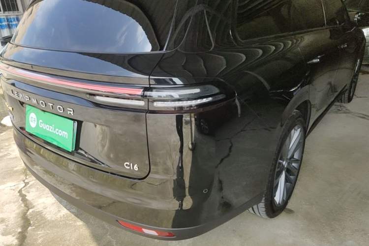 Used Leapmotor C16 2026 All-Electric 630 LiDAR Zhizun Edition 6 Seats Right Rear Taillight