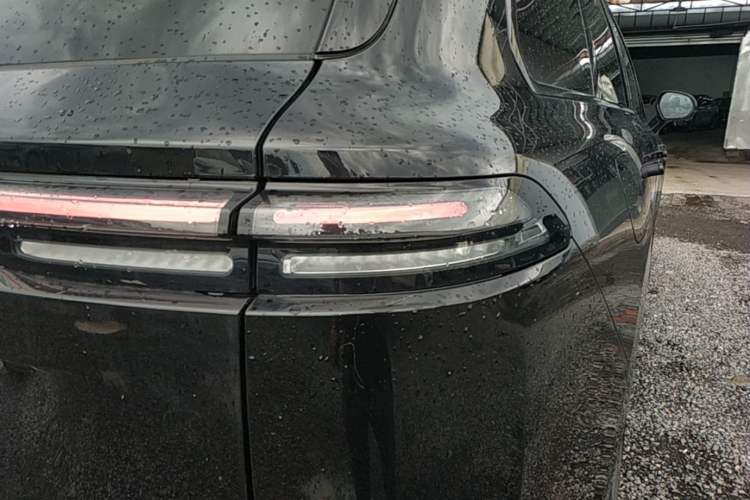 Used Leapmotor C16 2026 Extended-Range 280 LiDAR Zhizun Edition 6 Seats Right Rear Taillight