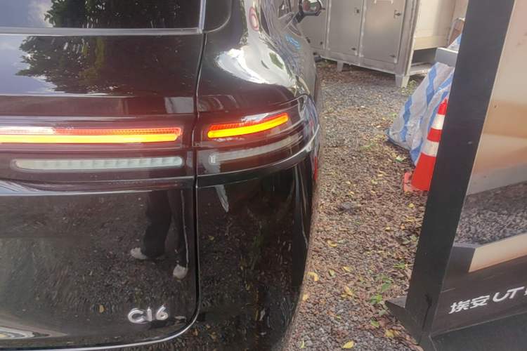 Used Leapmotor C16 2026 Extended-Range 280 LiDAR Zhizun Edition 6 Seats Right Rear Taillight