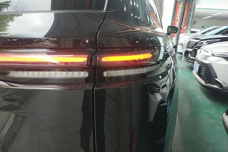 Used Leapmotor C16 2026 Extended-Range 280 LiDAR Zhizun Edition 6 Seats Right Rear Taillight
