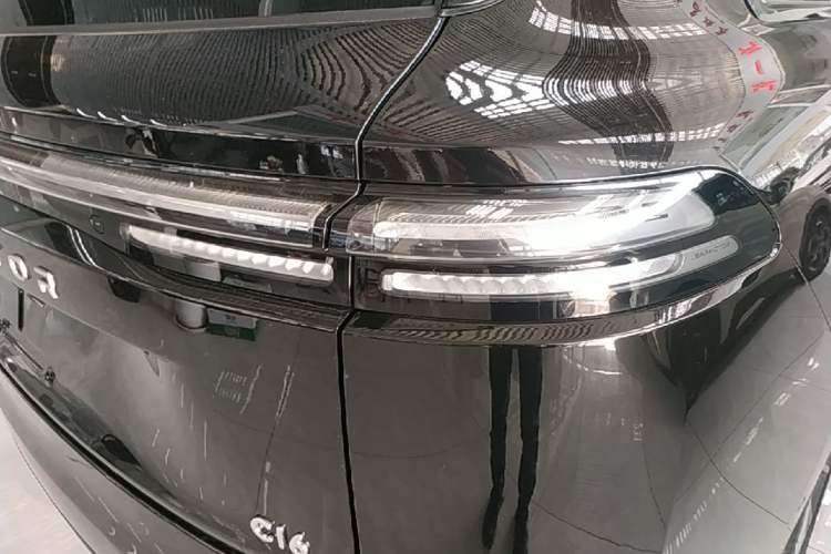 Used Leapmotor C16 2026 Extended-Range 280 LiDAR Zhizun Edition 5 Seats Right Rear Taillight