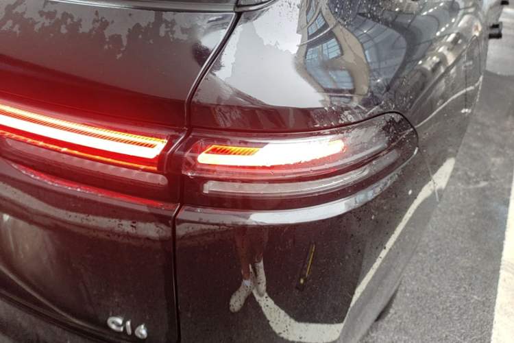 Used Leapmotor C16 2026 Extended-Range 280 LiDAR Zhizun Edition 6 Seats Right Rear Taillight