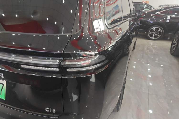 Used Leapmotor C16 2026 Extended-Range 280 LiDAR Zhizun Edition 6 Seats Right Rear Taillight